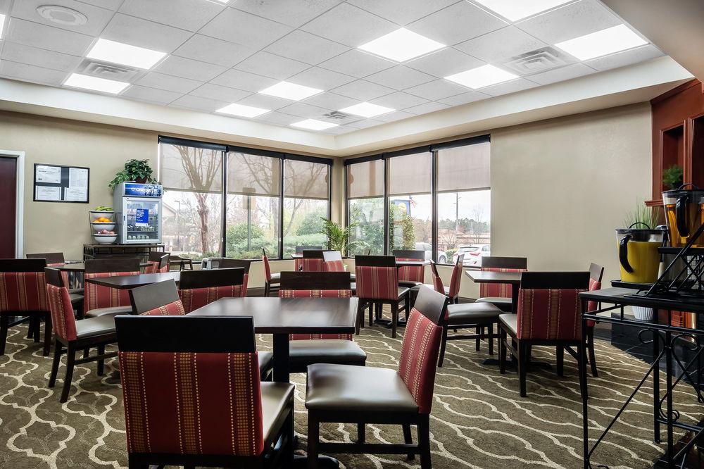 Hotel Comfort & Atlanta-smyrna 3*