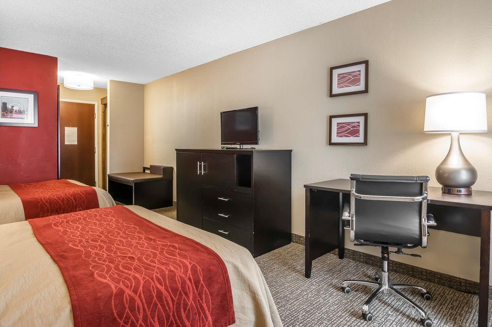 Comfort & Atlanta-smyrna Hotel 3*