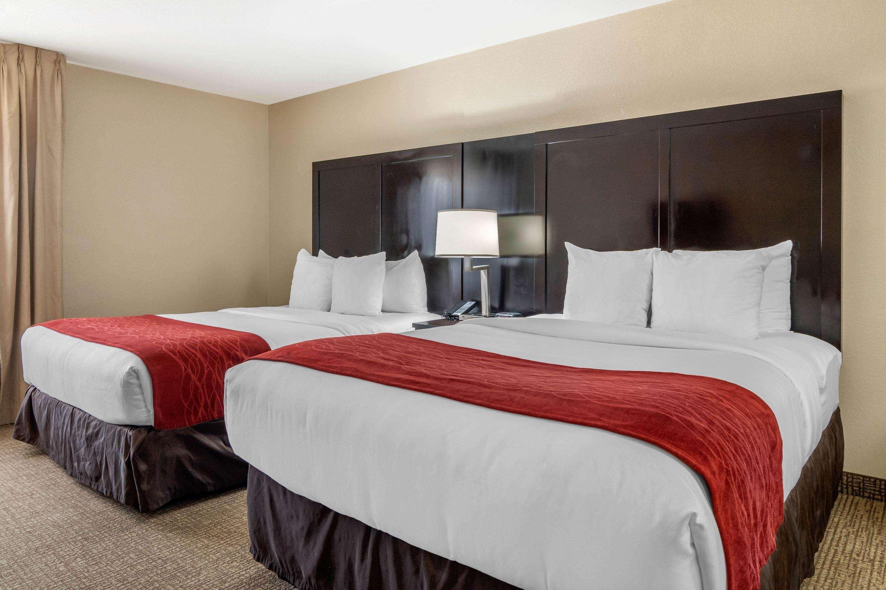 Comfort & Atlanta-smyrna Hotel 3*