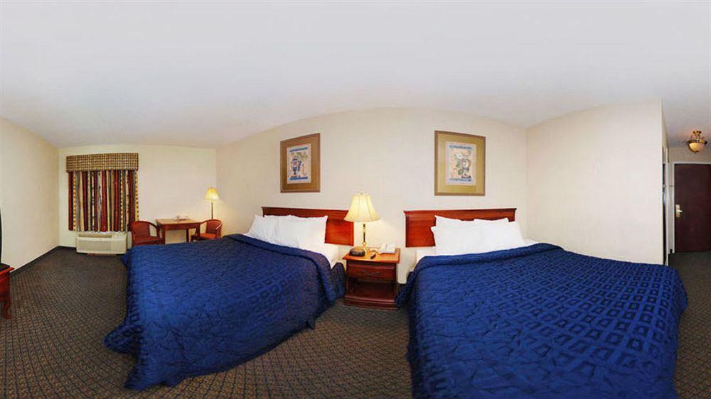 Comfort & Atlanta-smyrna Hotel 3*